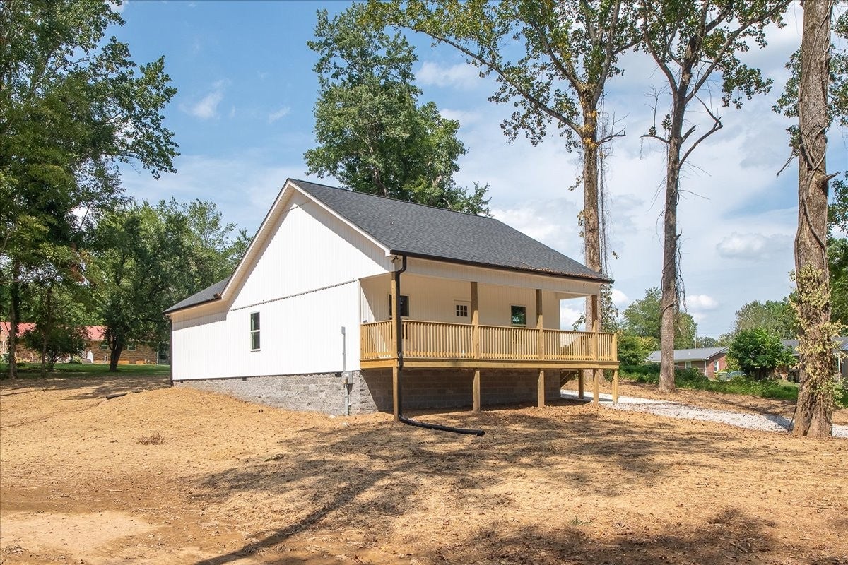 290 Devin Dr