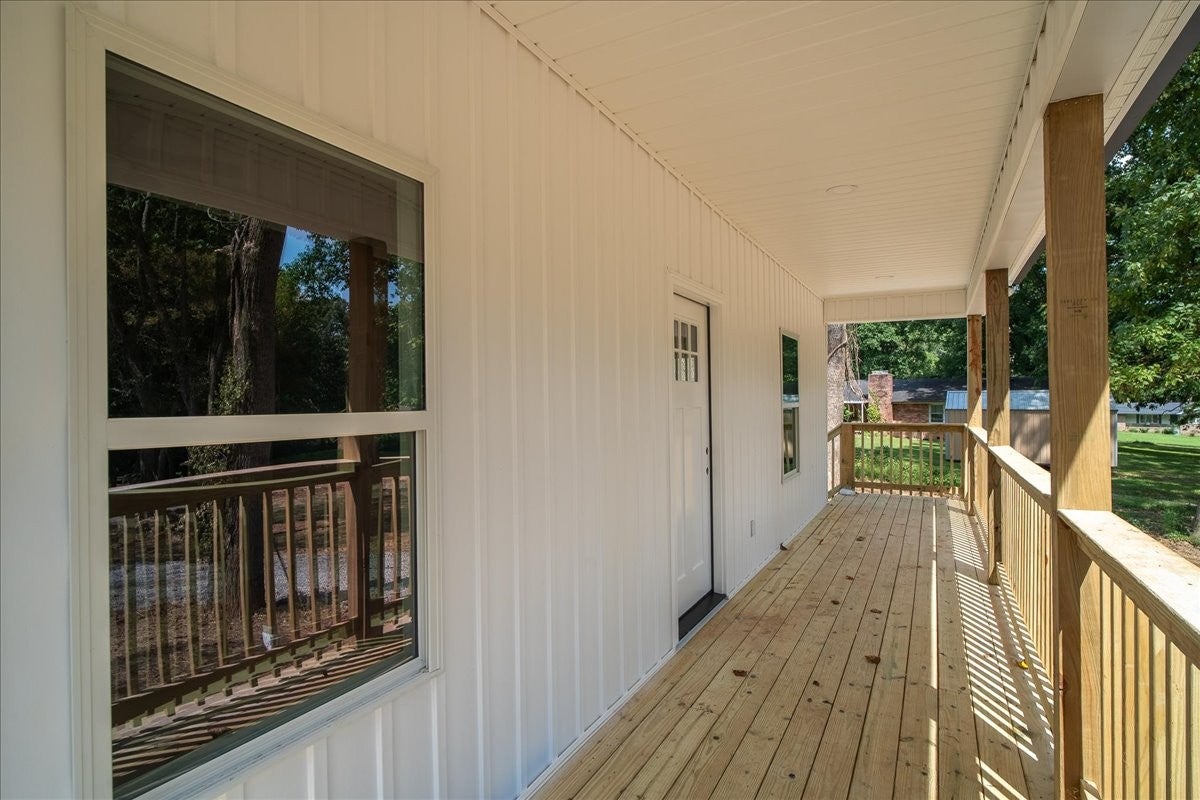 290 Devin Dr