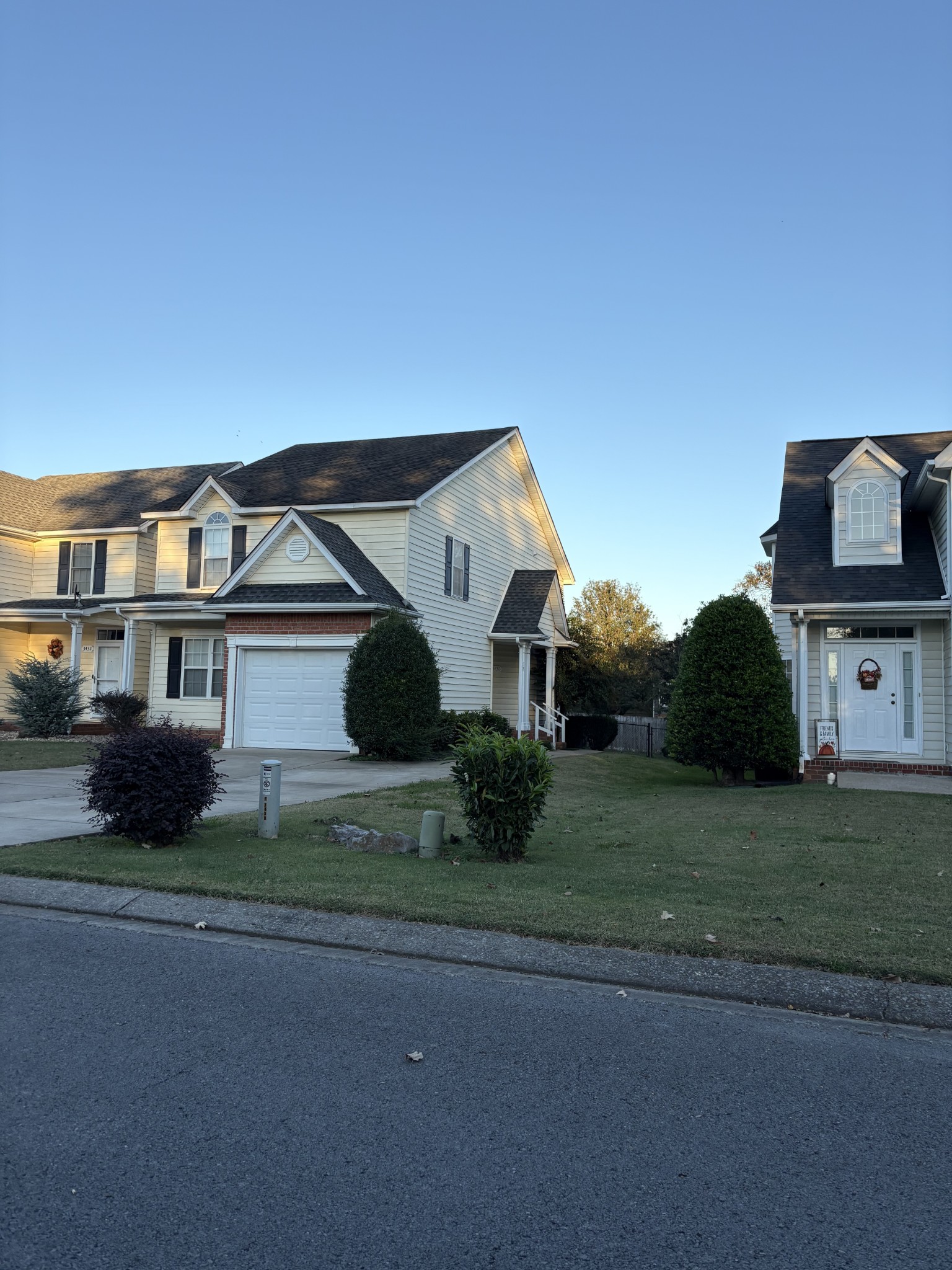 3430 Regency Park Dr