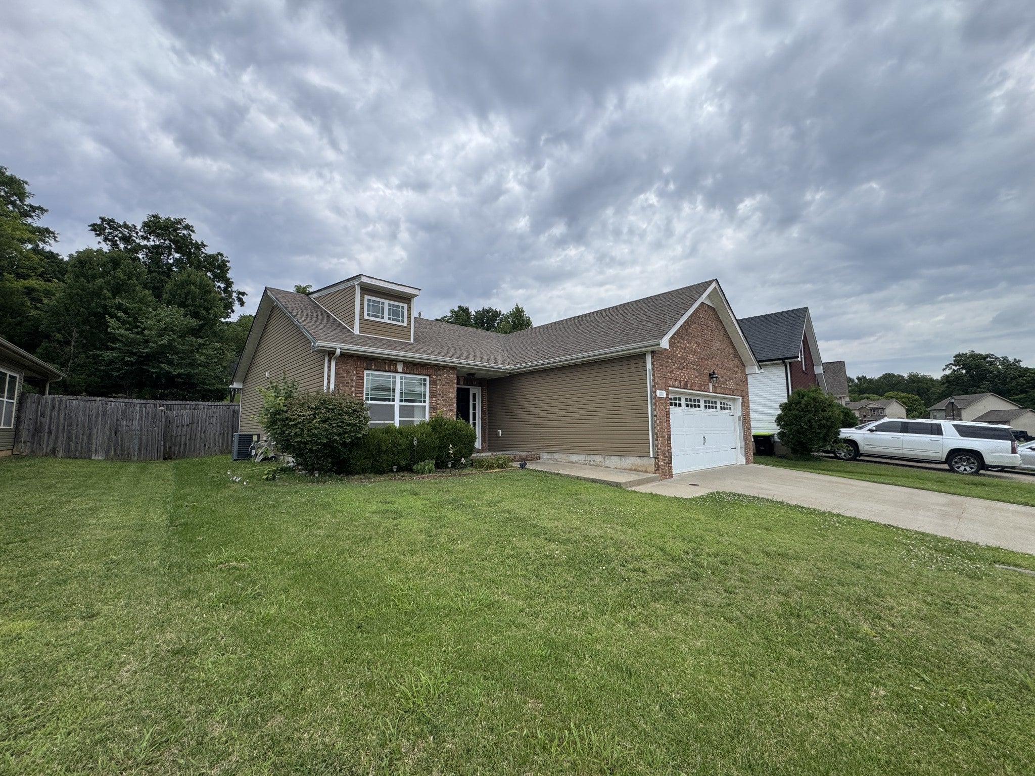 1011 Orchard Hills Dr