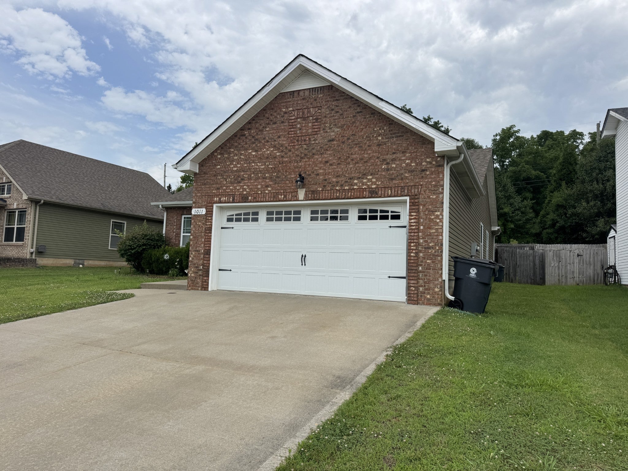 1011 Orchard Hills Dr