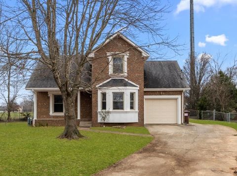 300 Windrush Dr Clarksville TN 37042