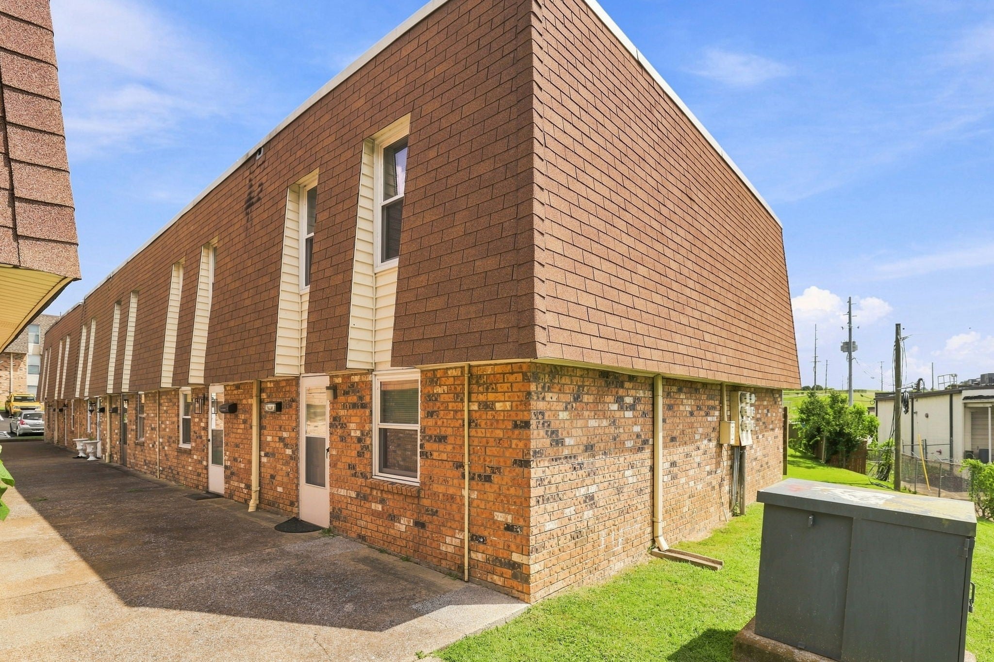 370 Wallace Rd C6