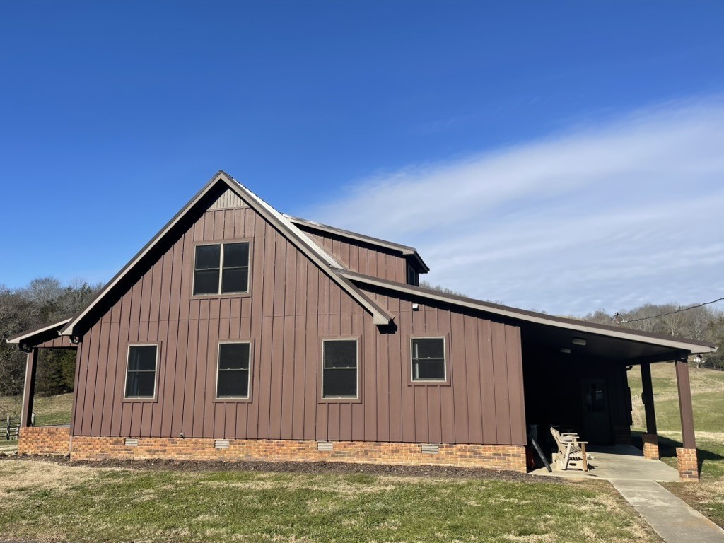 501 Gray Rd