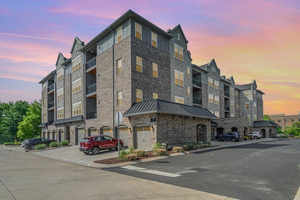 141 SAUNDERSVILLE RD APT 1308, HENDERSONVILLE, TN 37075 - Image d645dca78d75959787c1df2d2ded1a91/1479930058