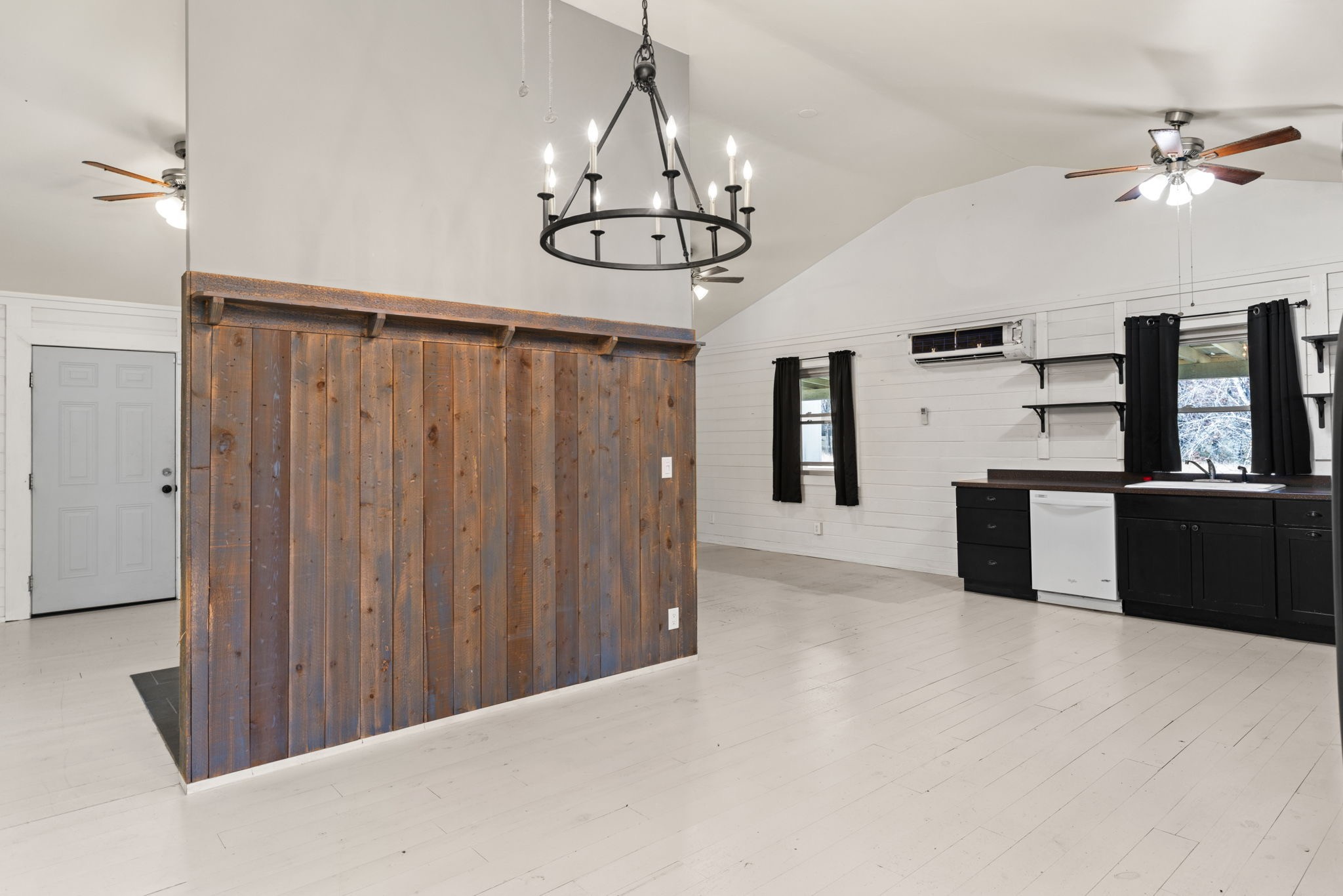 9680 Buttermilk Ridge Rd