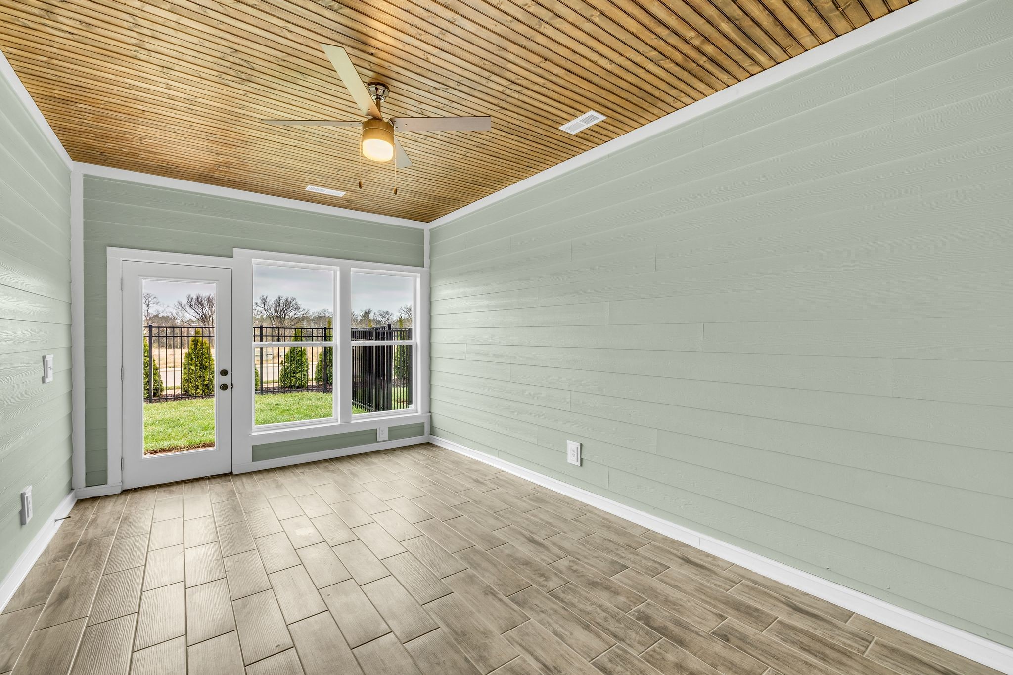 2028 Grace Johns Cir