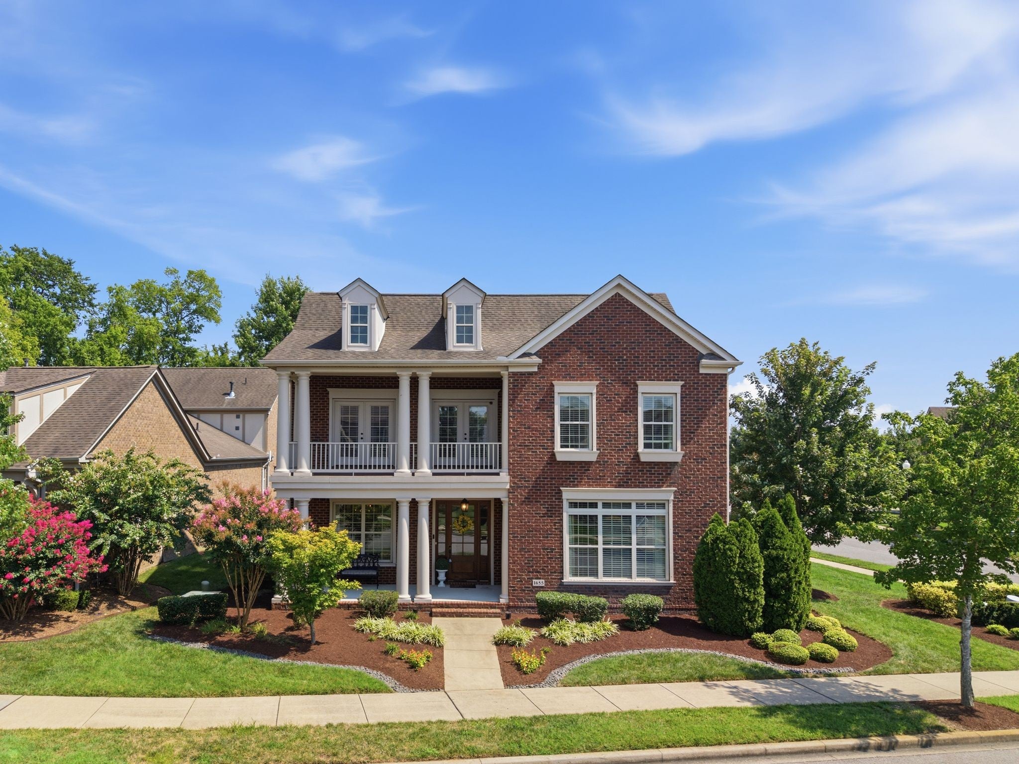 1655 Noah Ln
