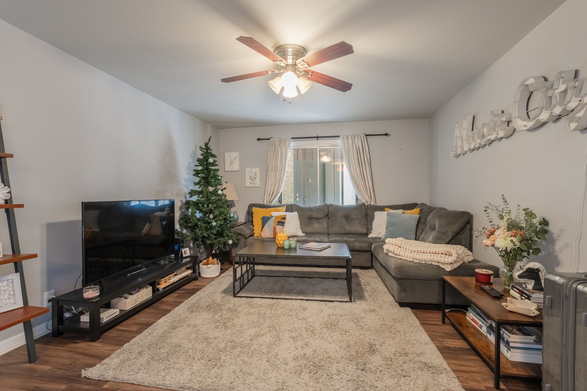 3901 Whitland Ave 28