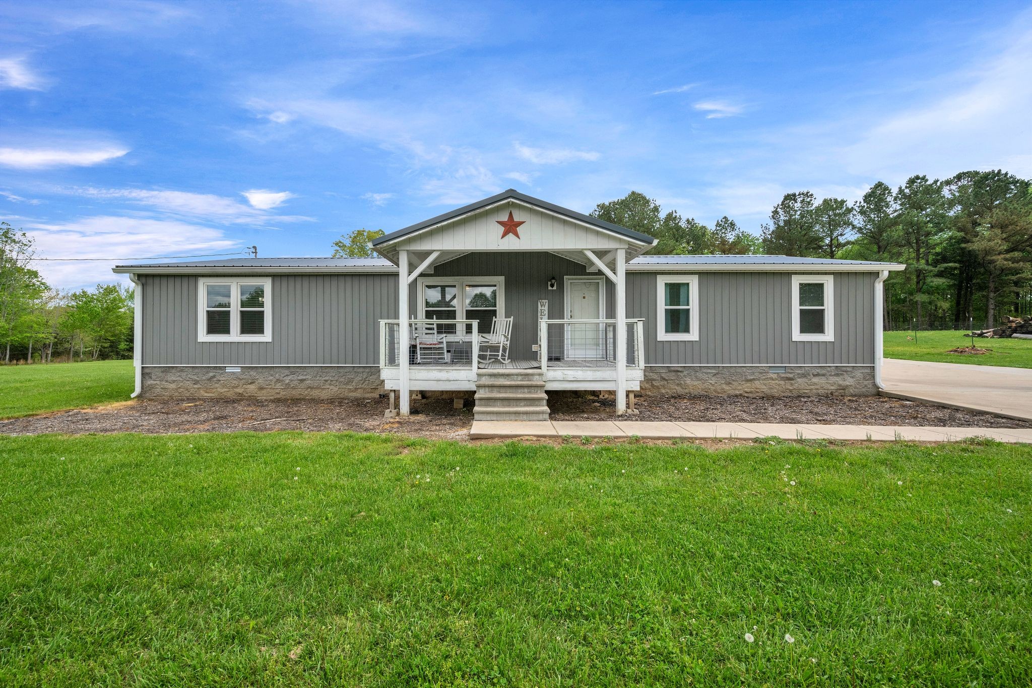 Listing image 1