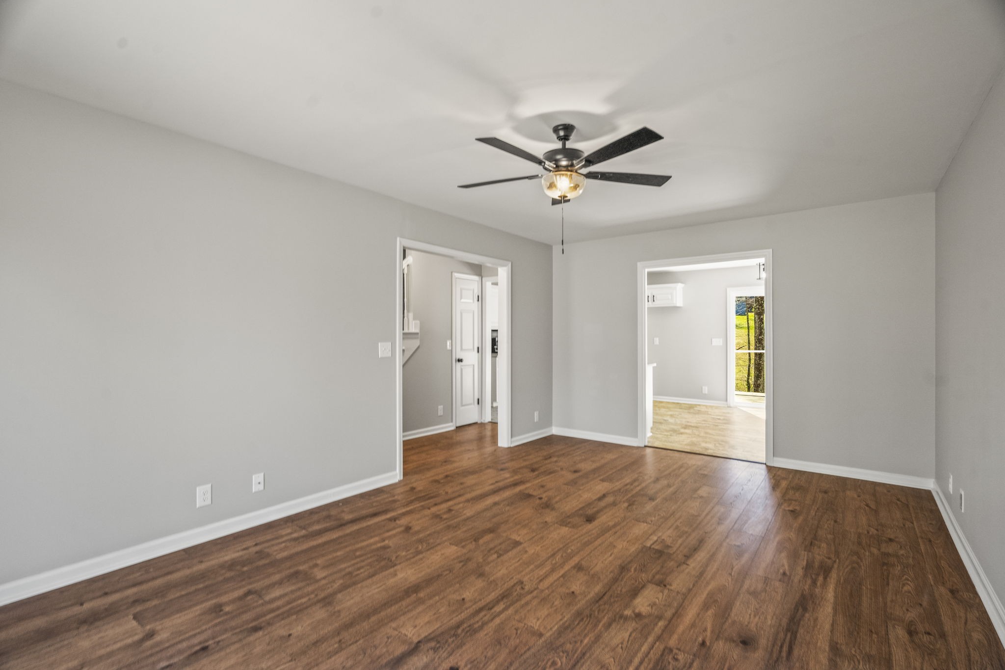 2114 Stonehenge Dr
