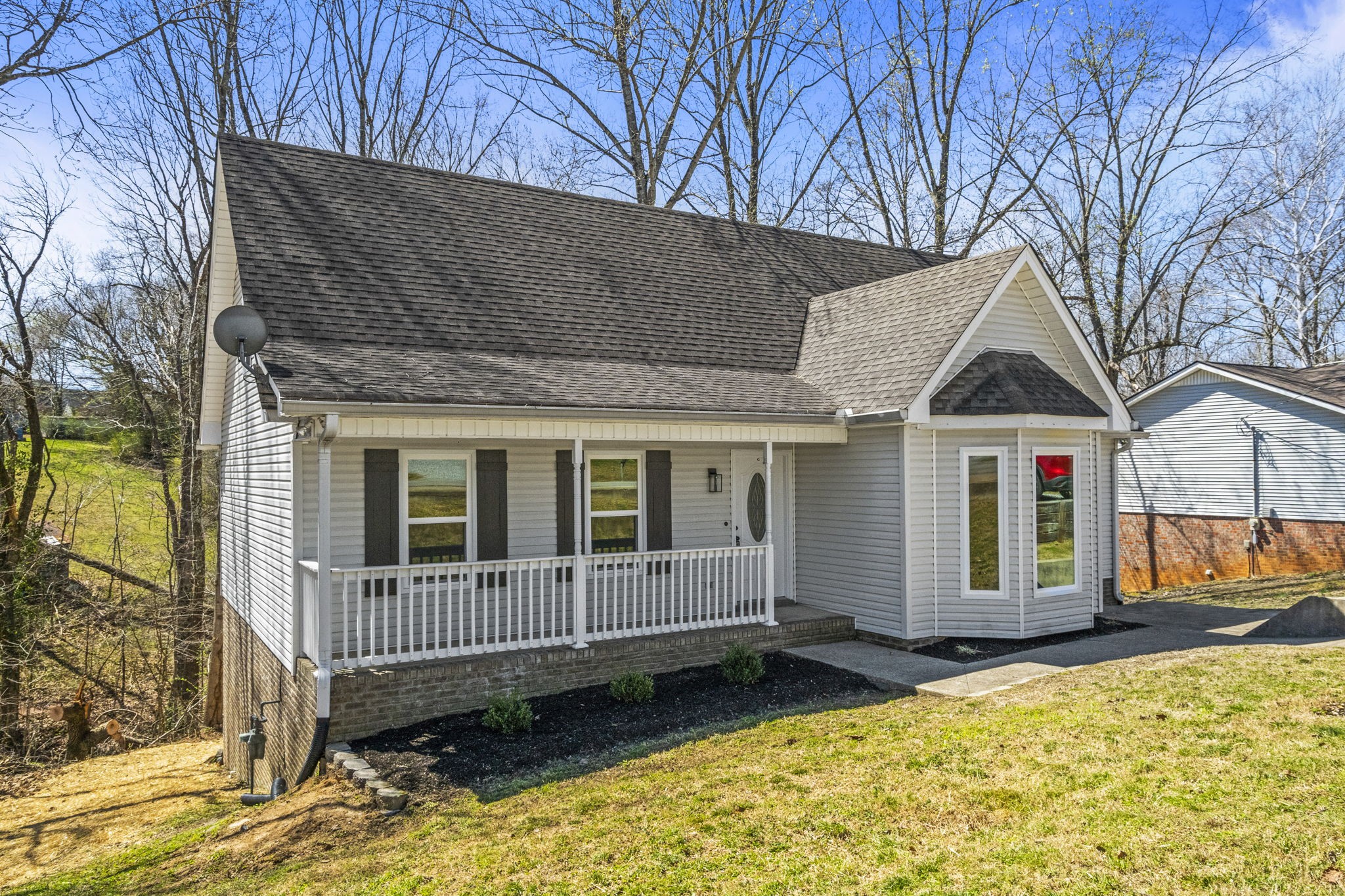 2114 Stonehenge Dr