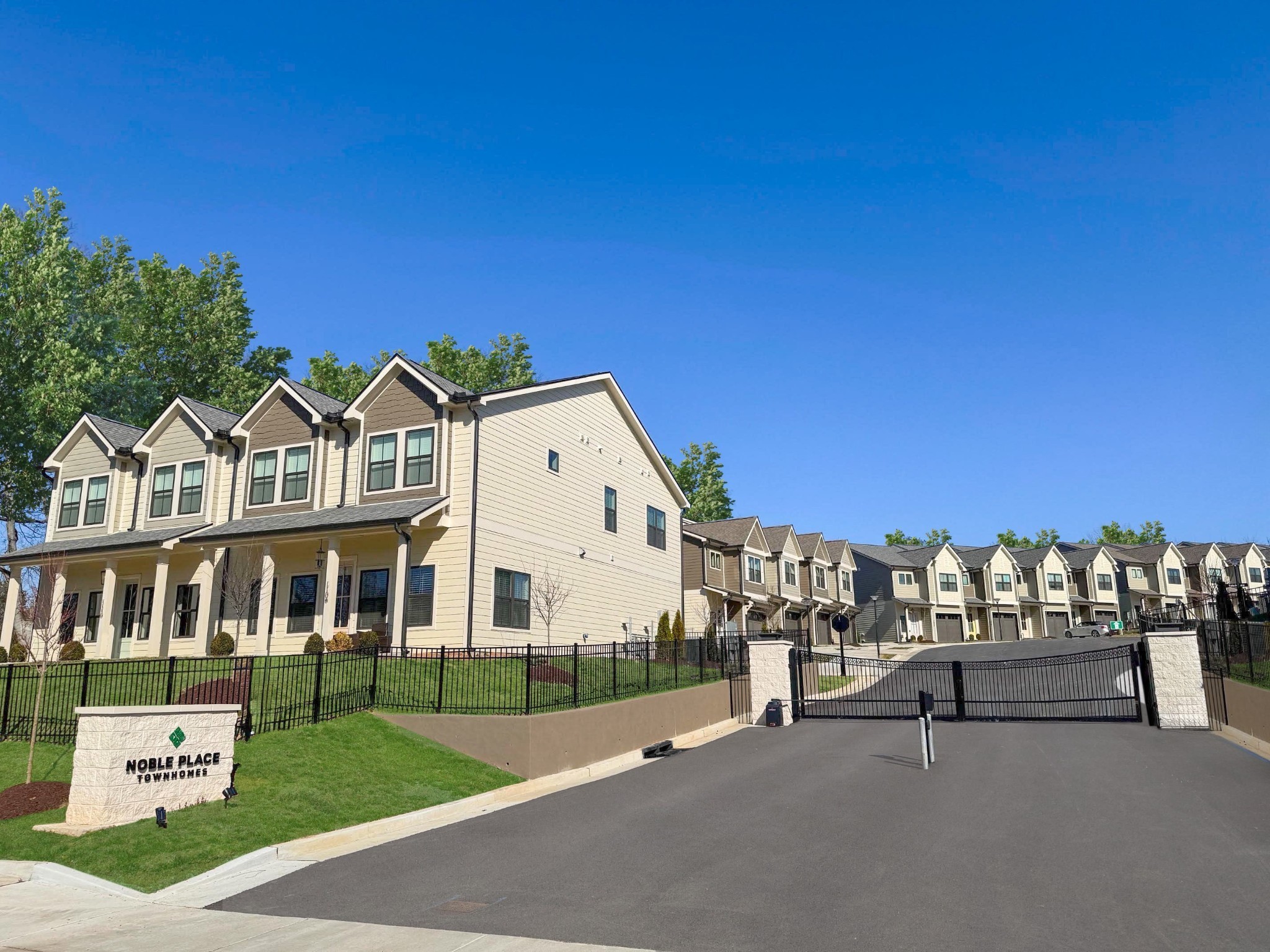 1066 Noble Loop 21