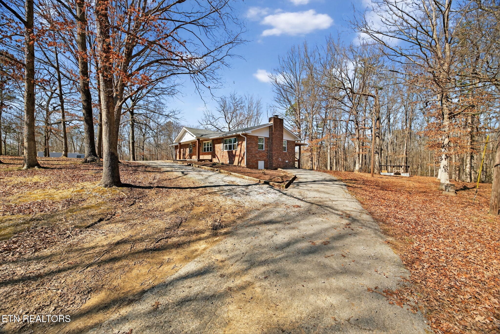 1112 N Shady Lane Loop