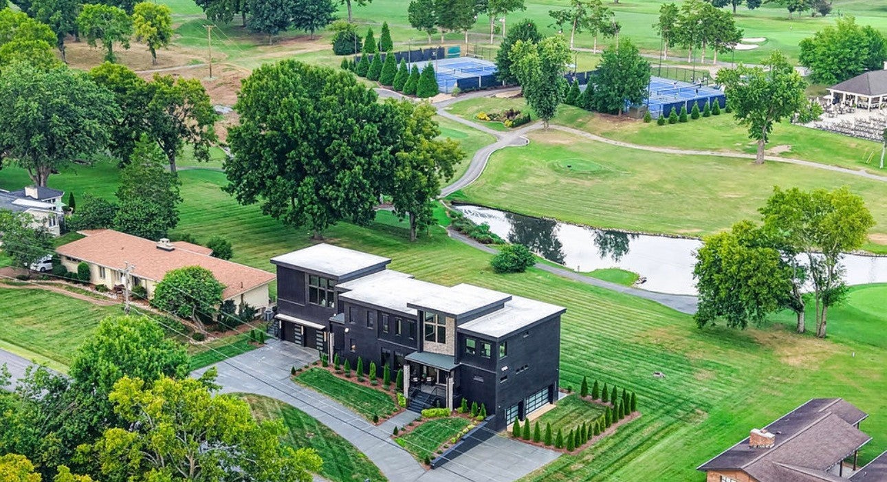 116 Fairways Dr