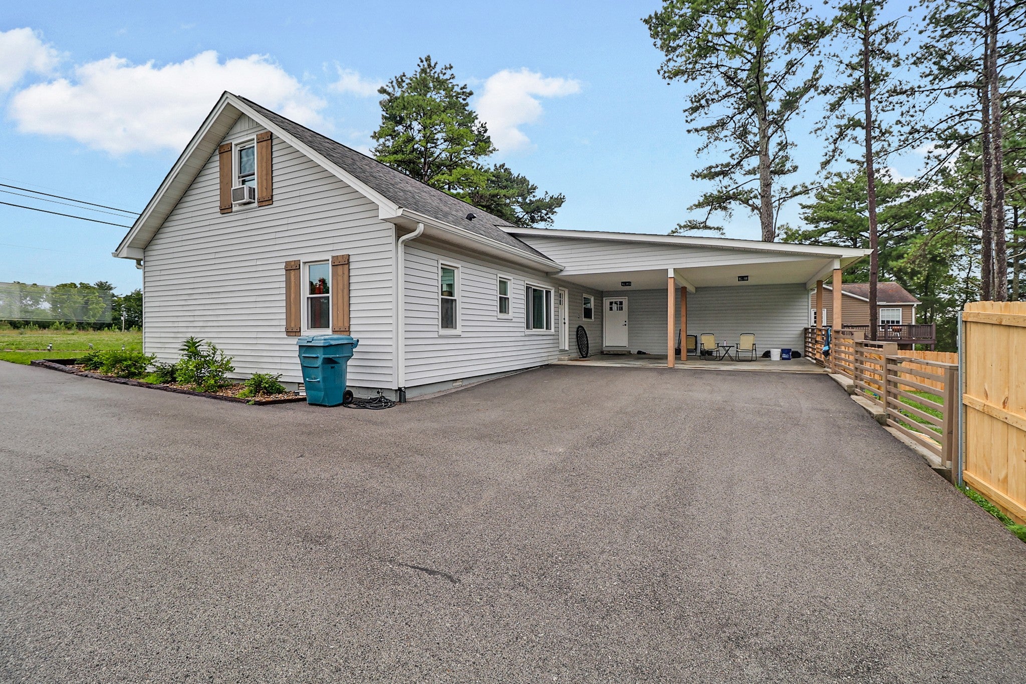 1177 Sparta Hwy