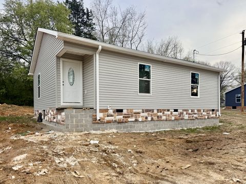 1115 Stewart Ln Estill Springs TN 37330