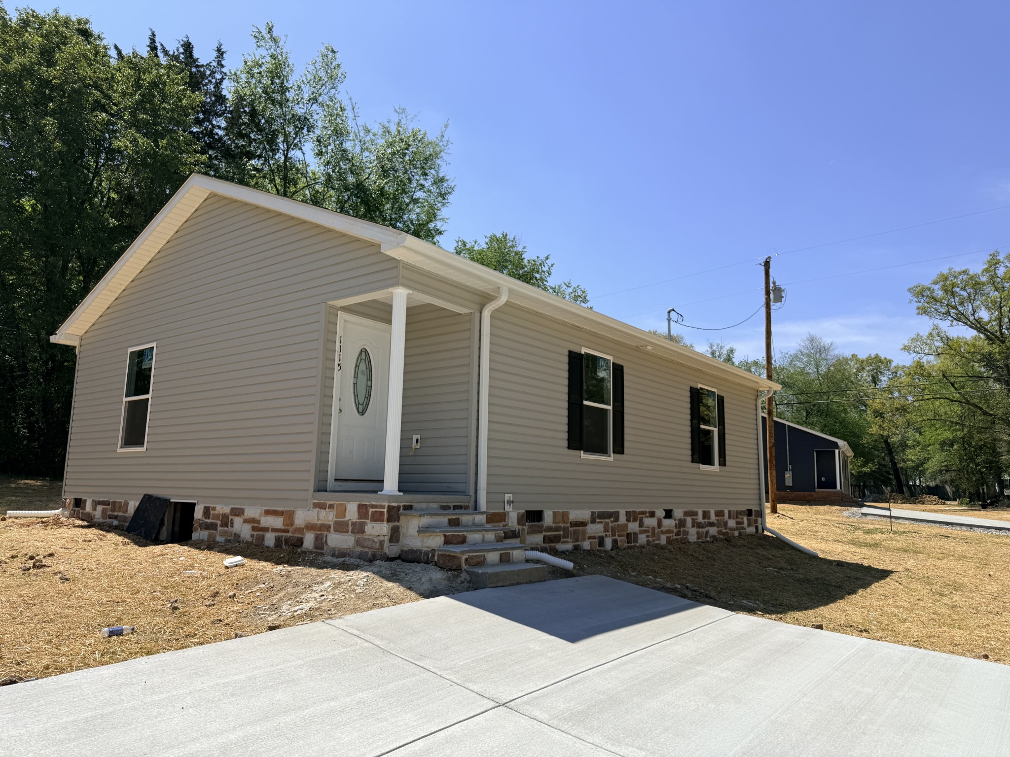 1115 Stewart Ln
