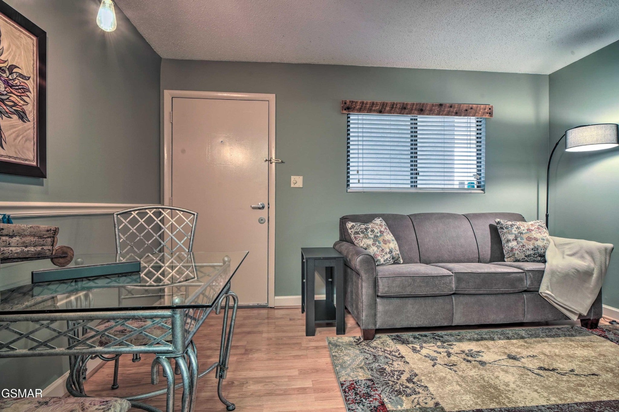 685 River Road 306