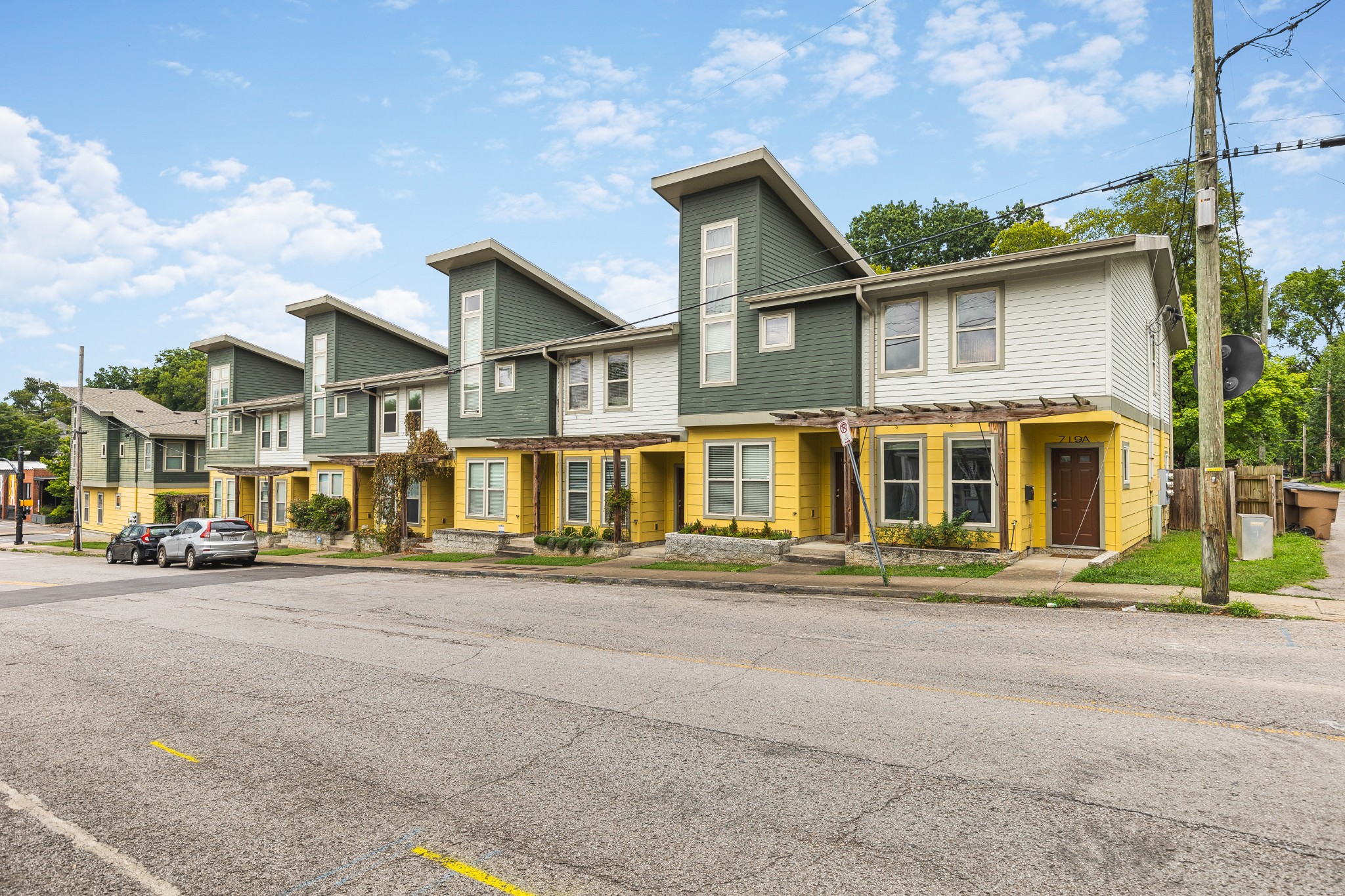 View Nashville, TN 37206 townhome