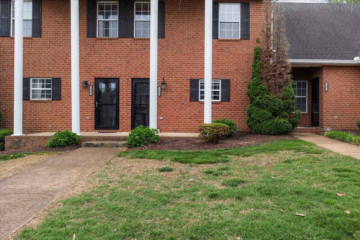 7203 Rosemary Ct