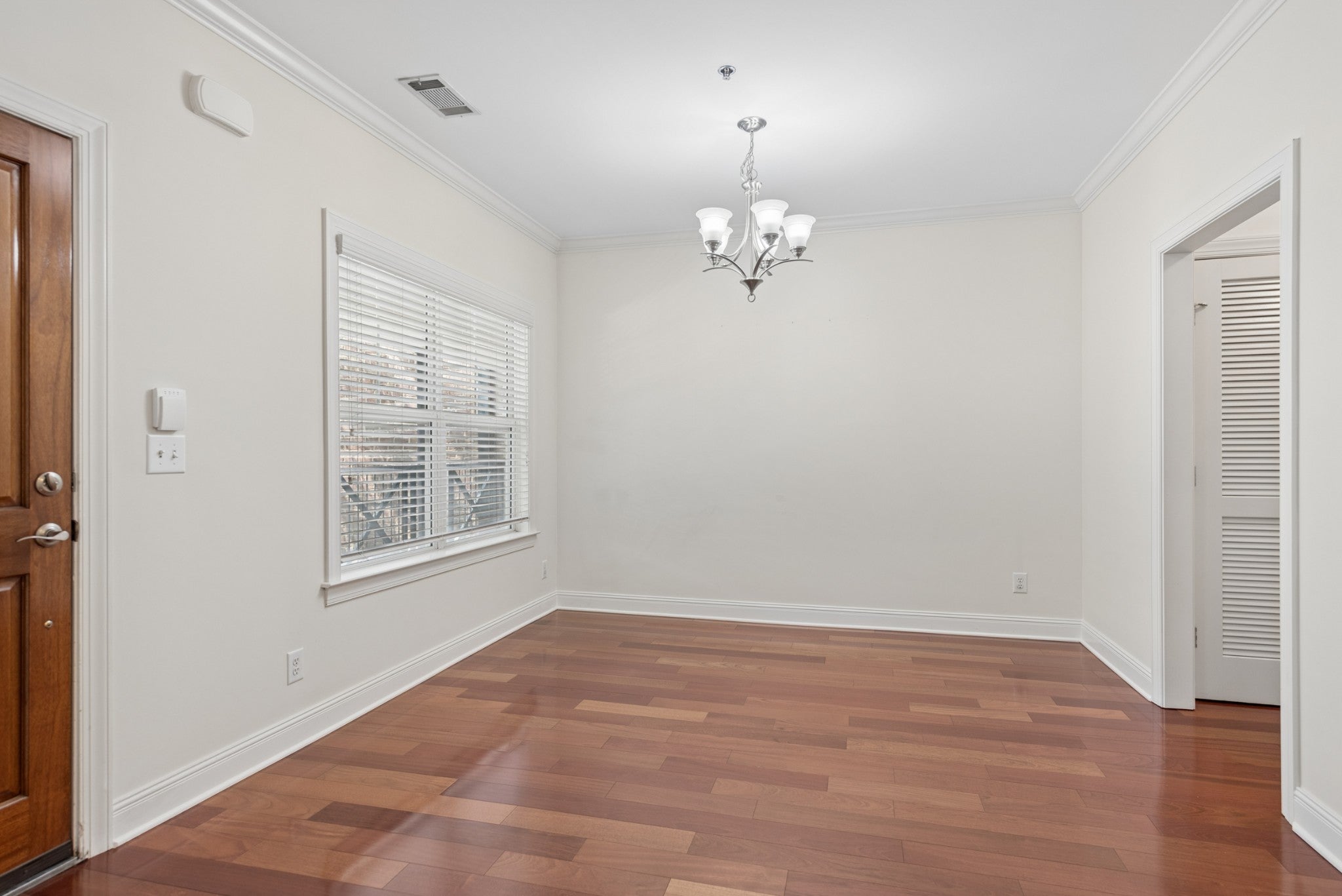 303 Criddle St 210