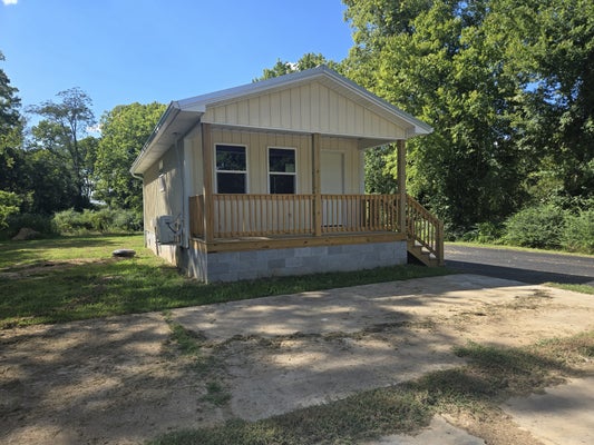 105 FAIRGROUND DR, WAVERLY, TN 37185 - Image d686c52ac7cee8bfbe668d31acbdf7a2/2334241124