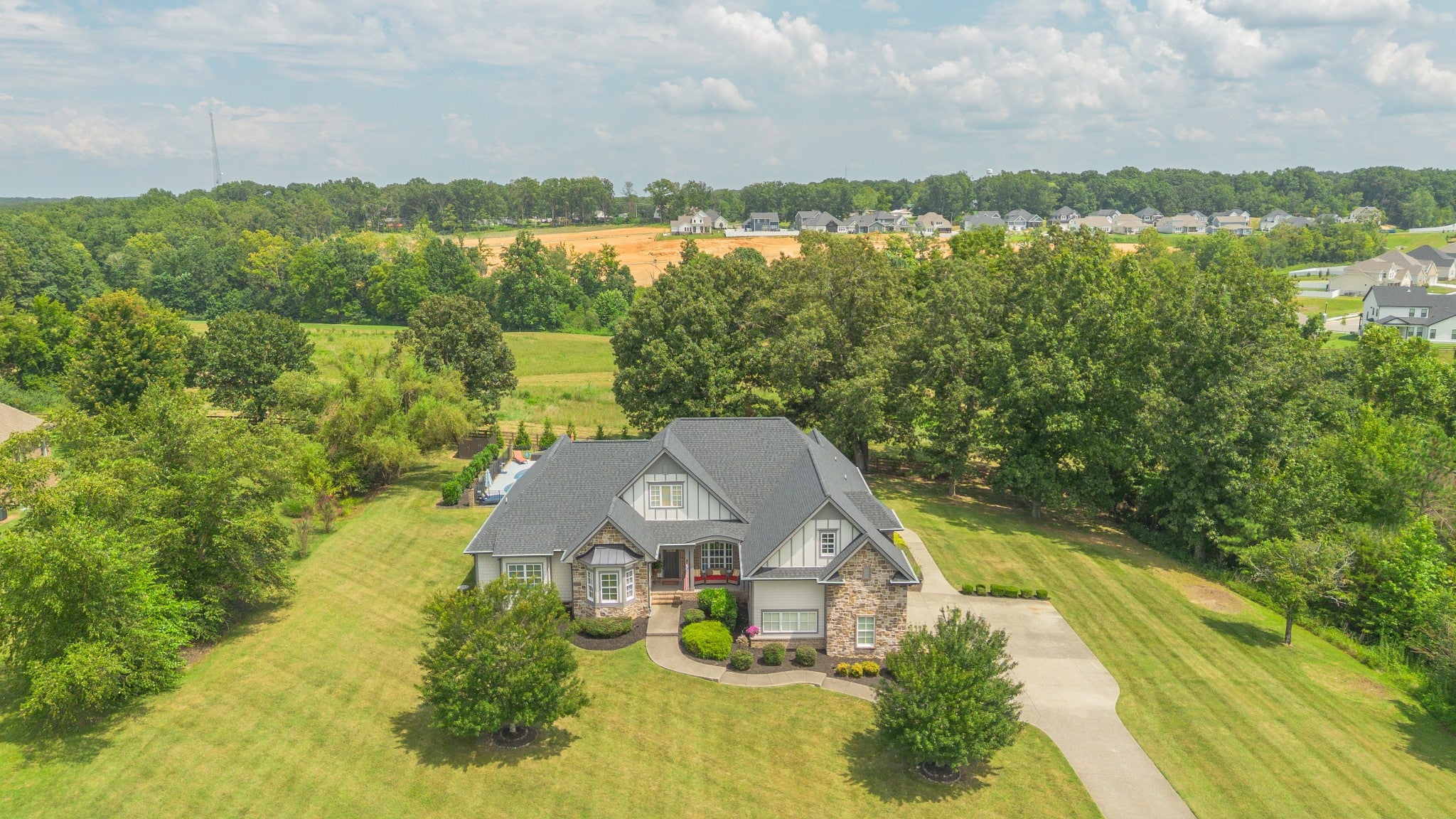 4-bed home for sale in Fairview, TN 37062, 7300 Stirrup Ln 7300 Stirrup Ln, Fairview TN 37062 4-bed home, photo 1 of 59