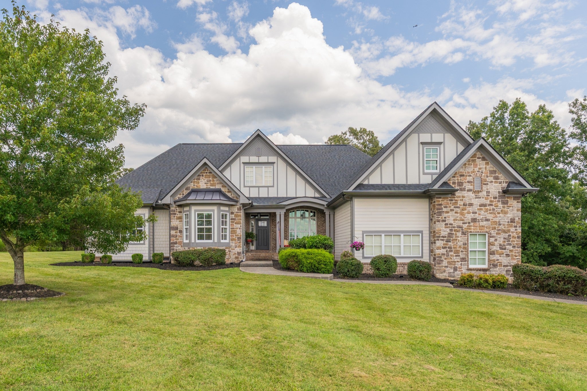 4-bed home for sale in Fairview, TN 37062, 7300 Stirrup Ln 7300 Stirrup Ln, Fairview TN 37062 4-bed home, photo 3 of 59