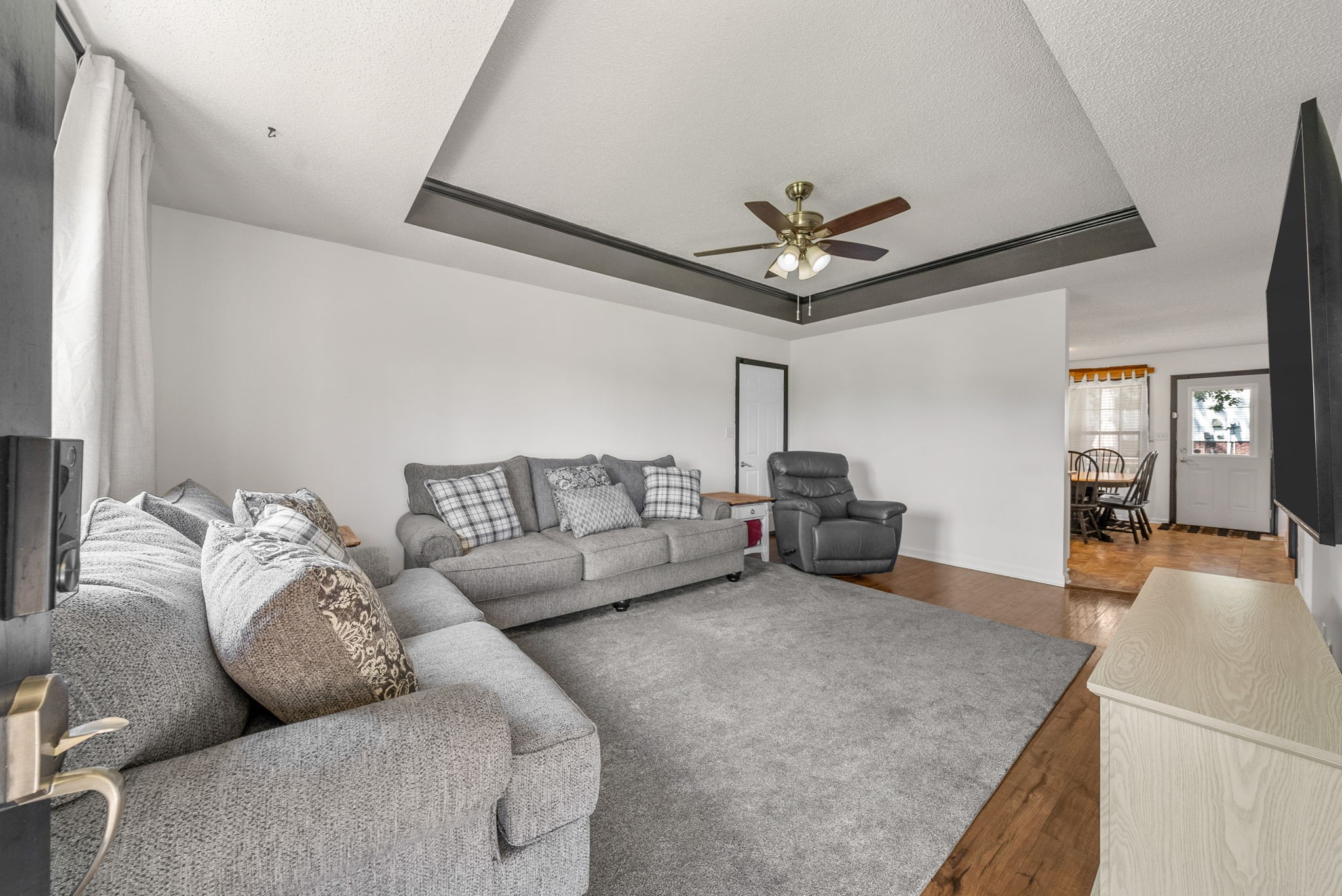 3297 N Senseney Cir