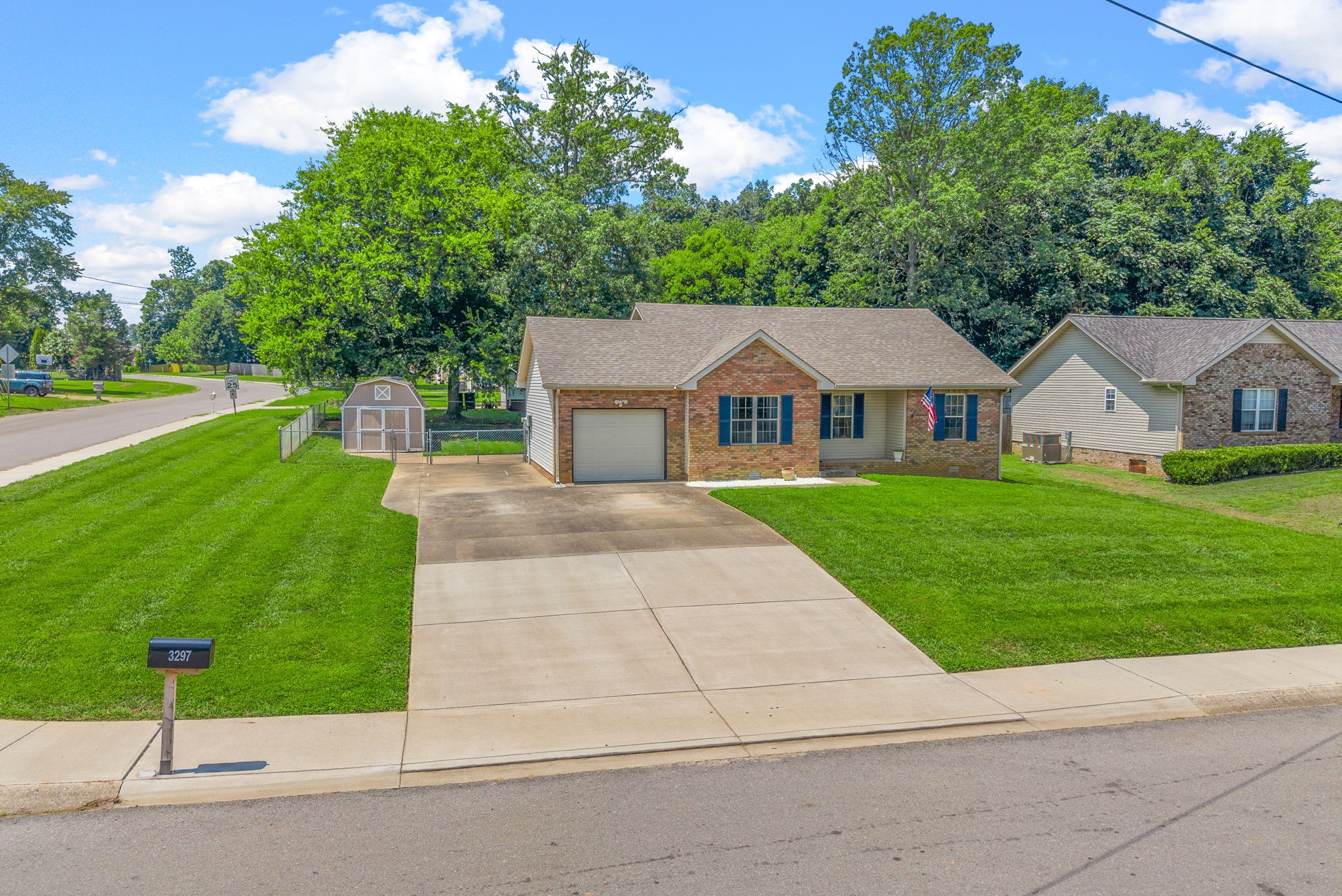 3297 N Senseney Cir