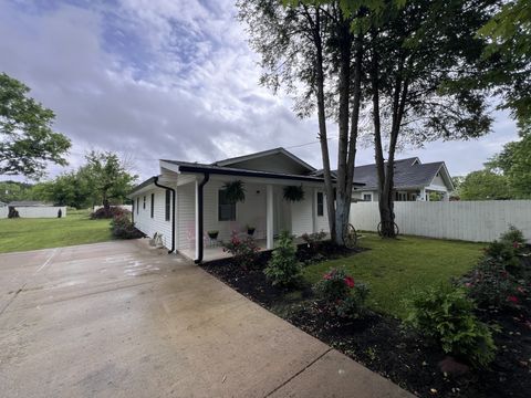 513 E Main St Waverly TN 37185