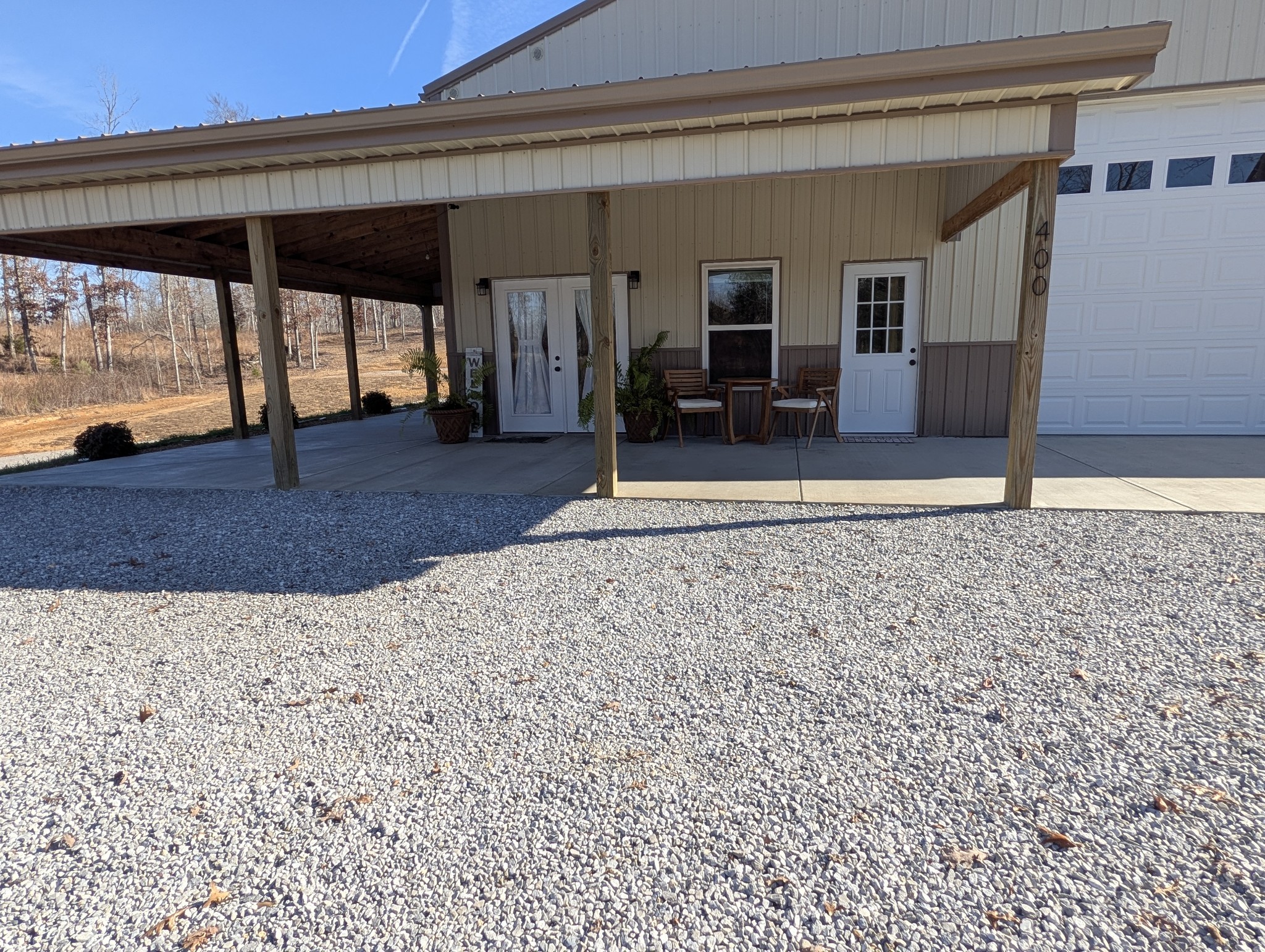 400 Toms Creek Lake Rd