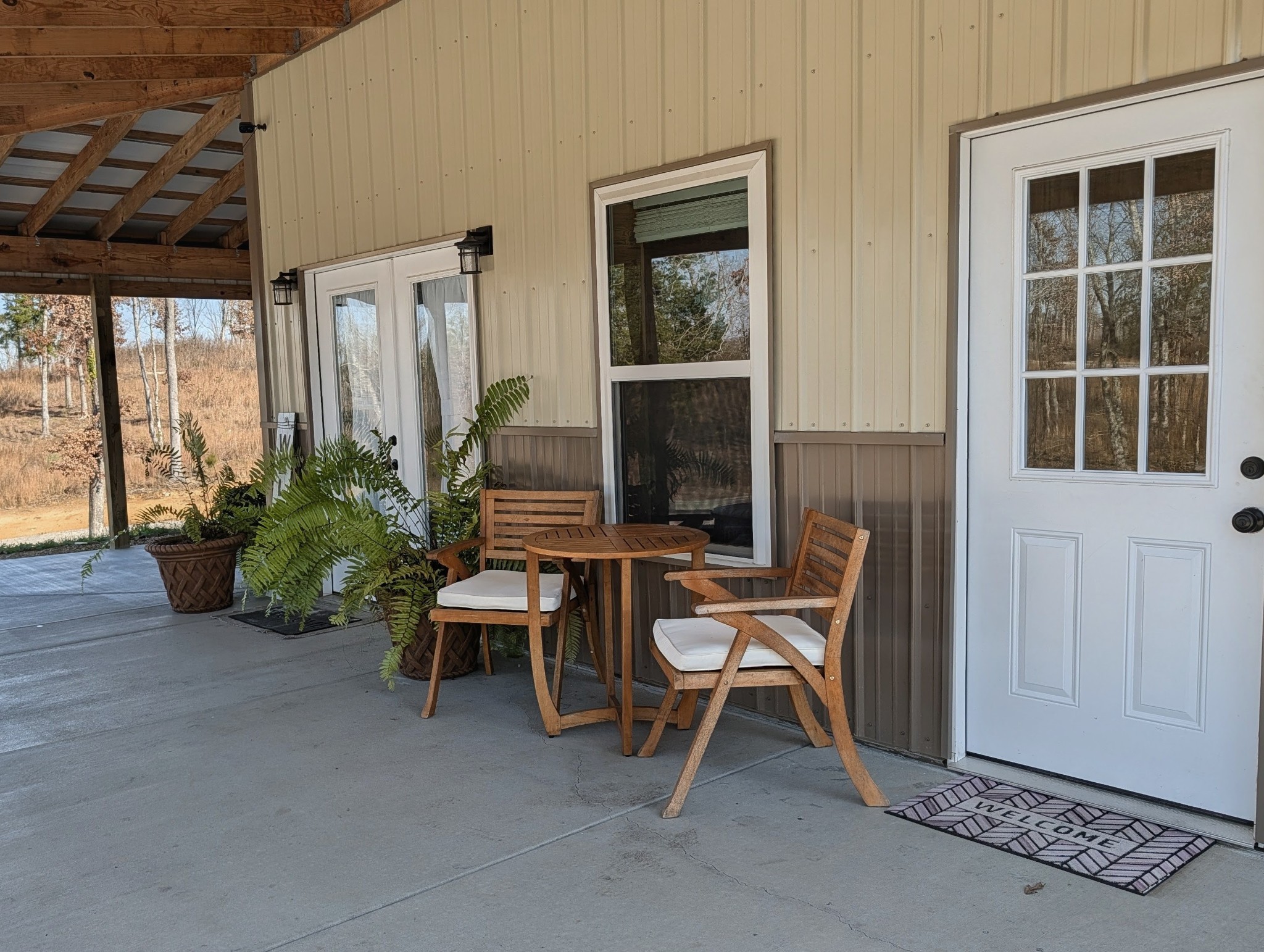 400 Toms Creek Lake Rd