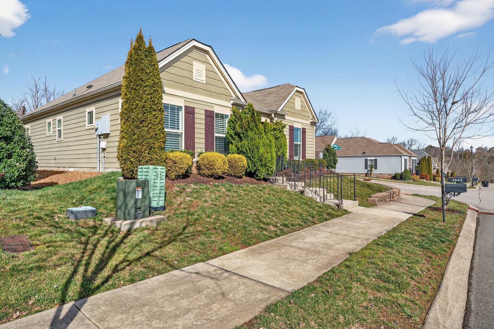 2633 Conti Dr