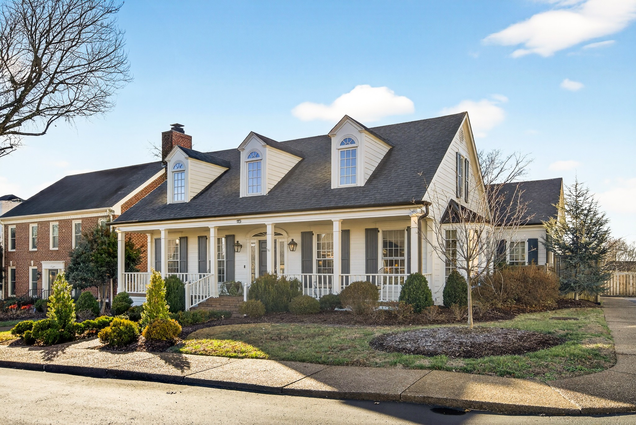115 Chatsworth Dr