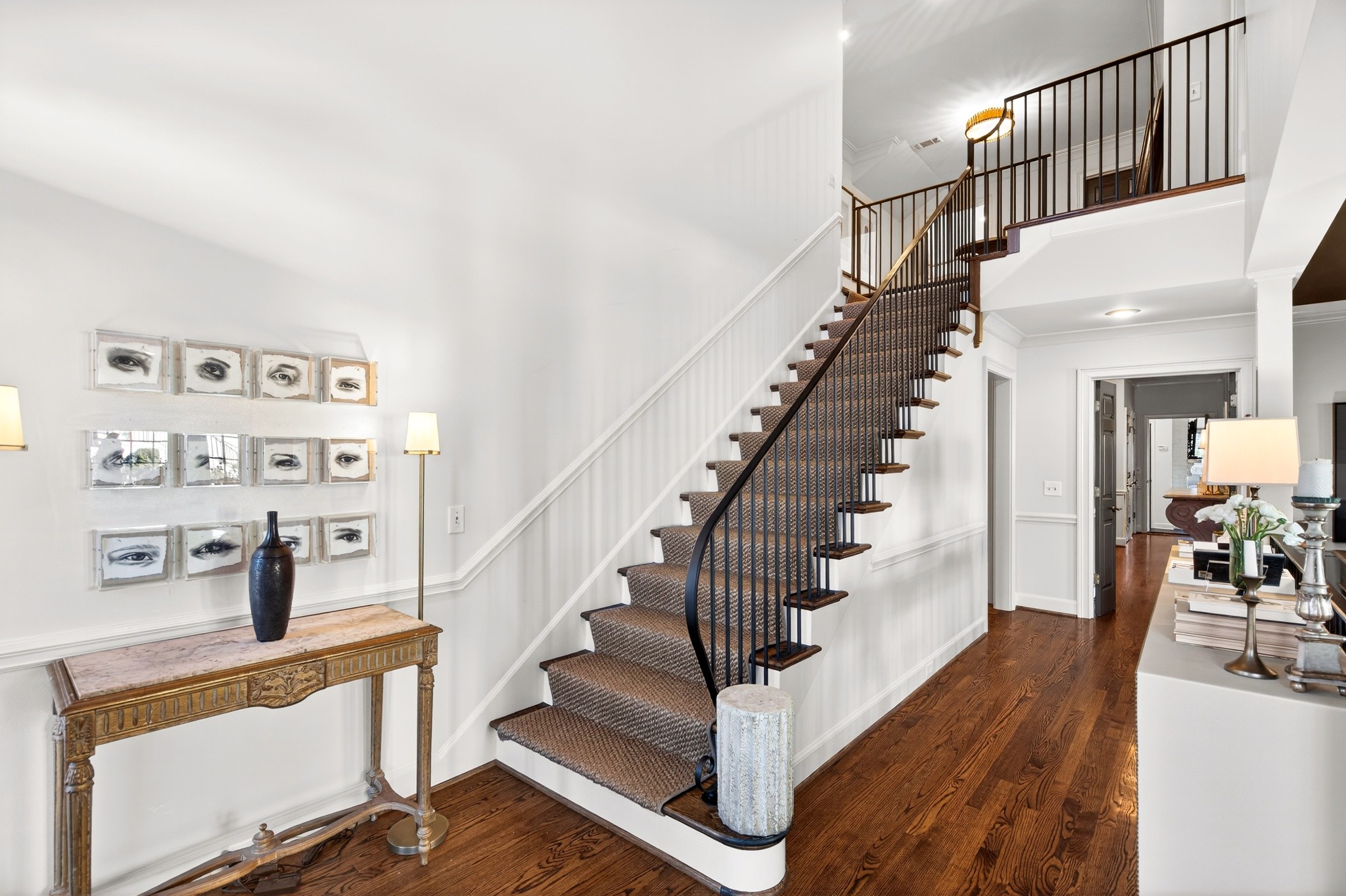 115 Chatsworth Dr