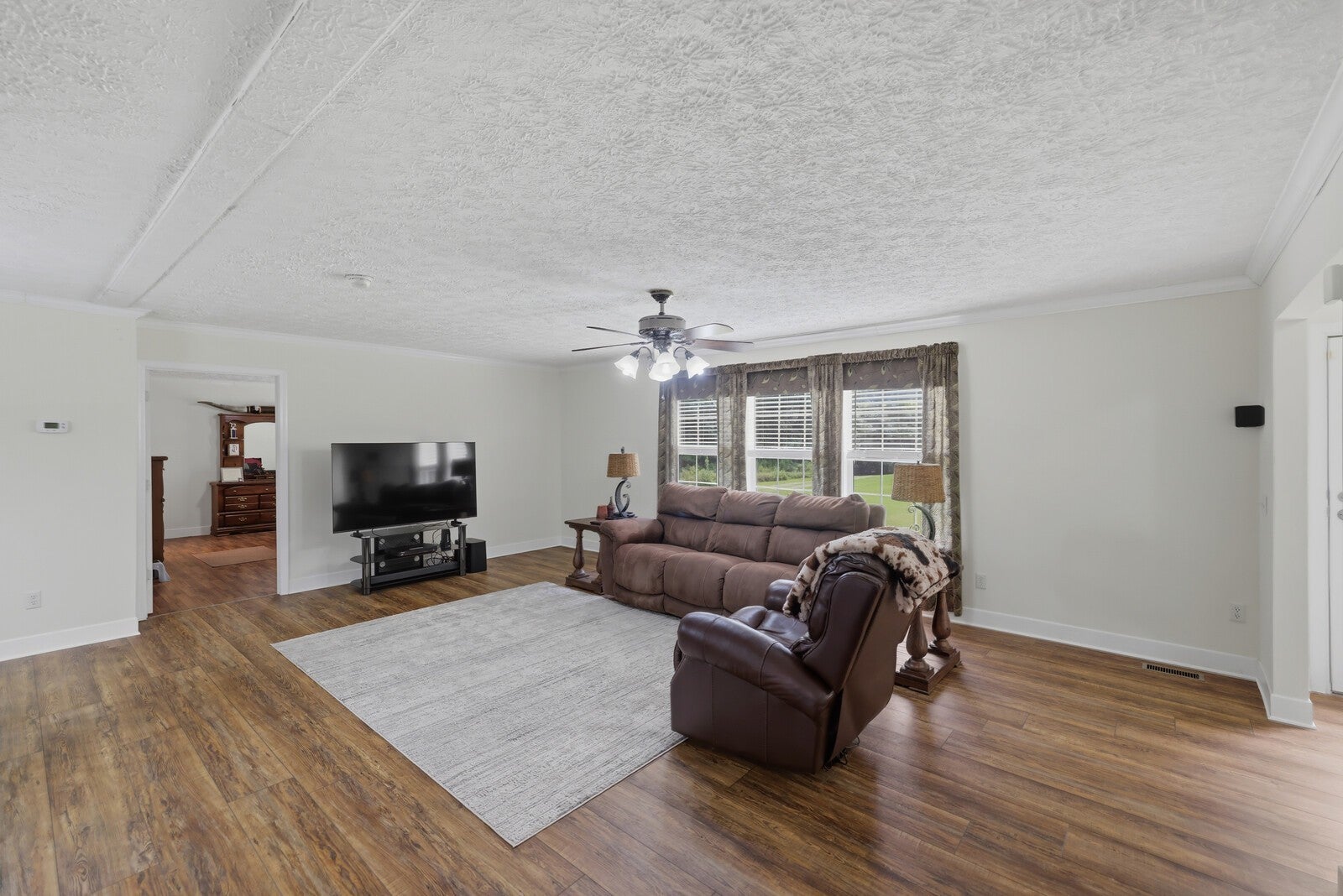 645 Jug Creek Rd