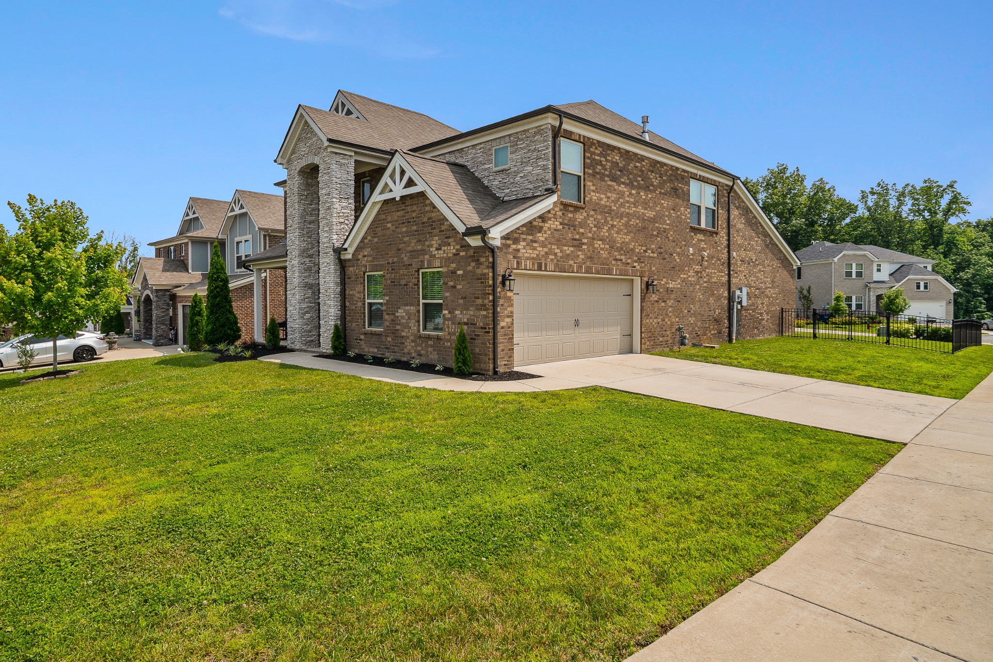 805 Dunbar Ct