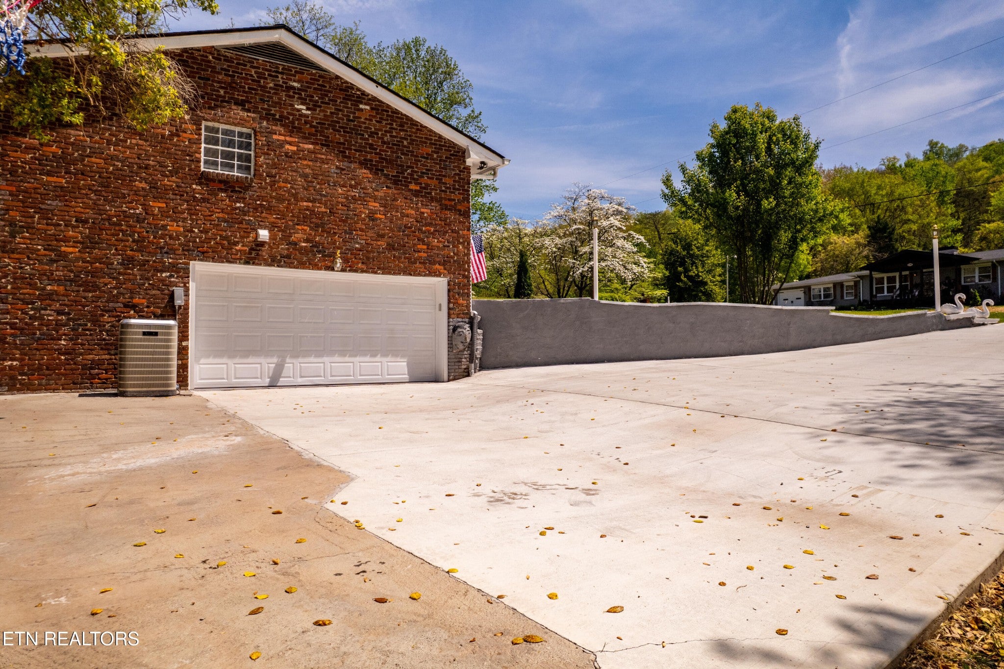 4209 Doris Circle