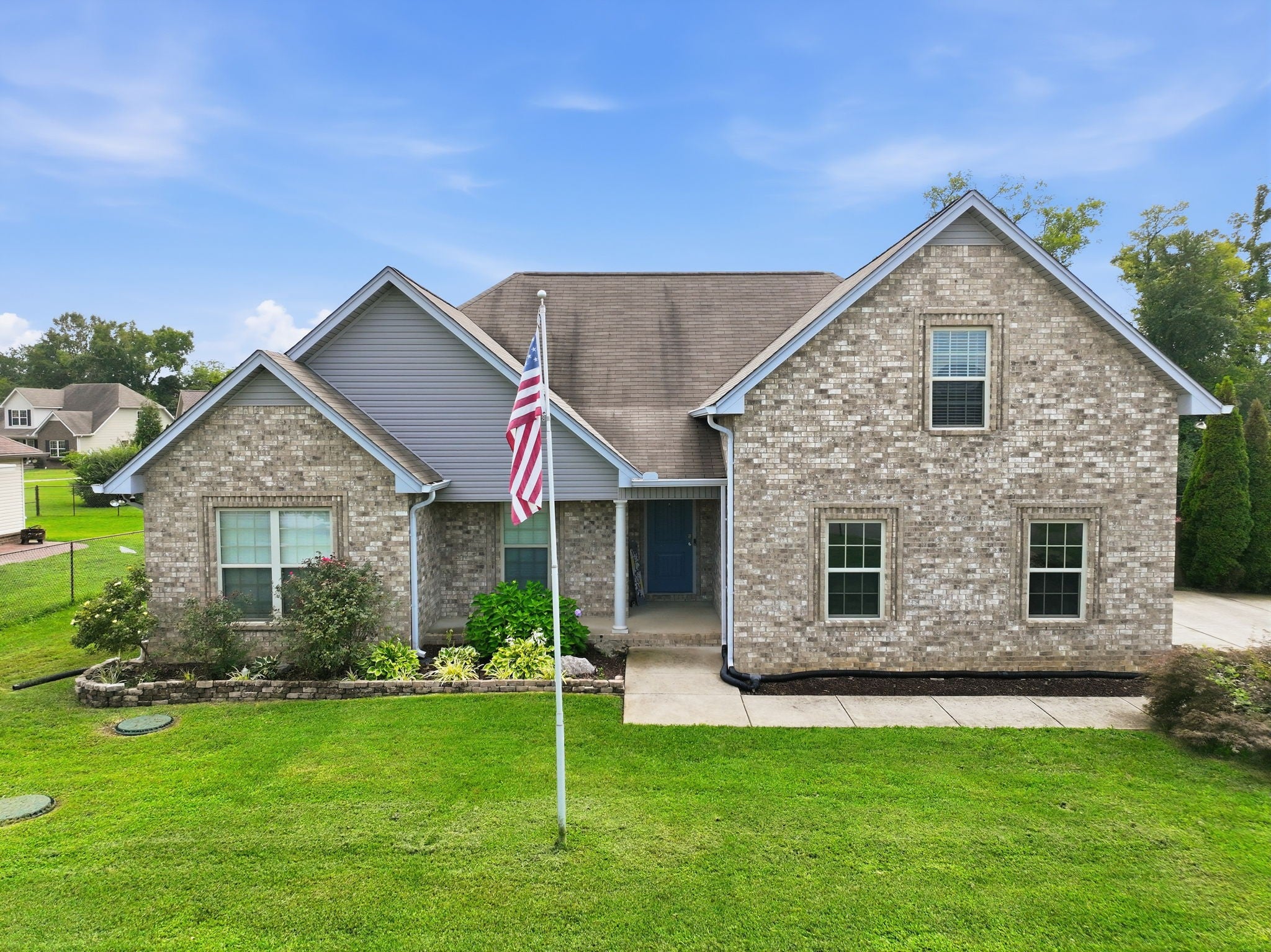 1305 Round Rock Dr
