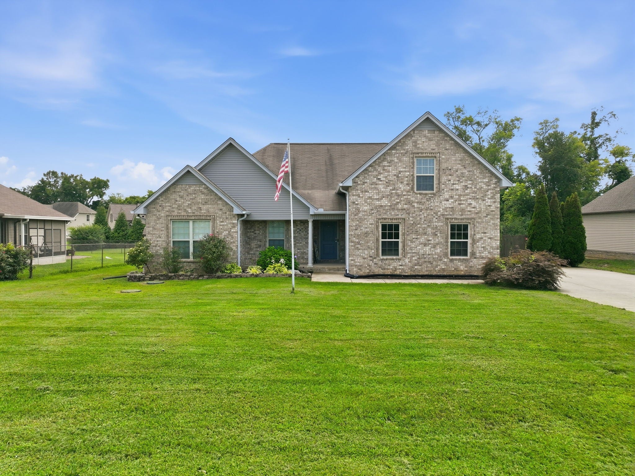 1305 Round Rock Dr
