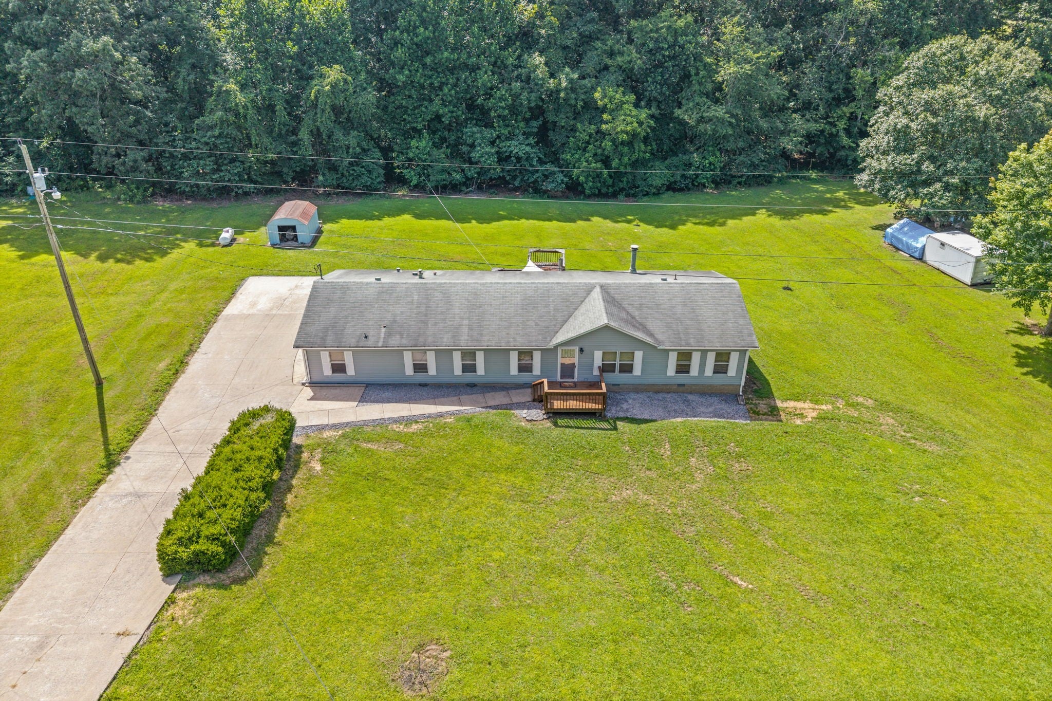 4736 Mickle Ln
