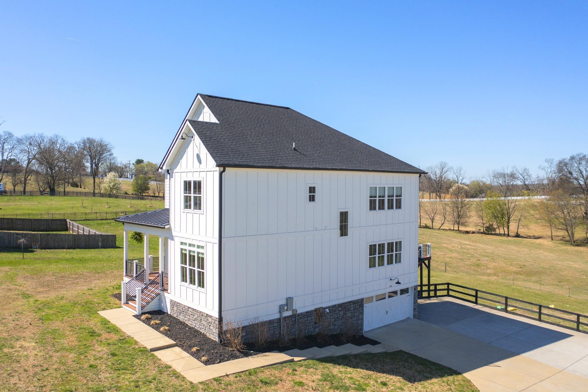 635 Saundersville Ferry Rd