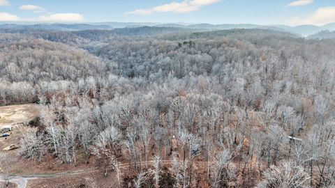 100 Waynoe Road Ashland City TN 37015