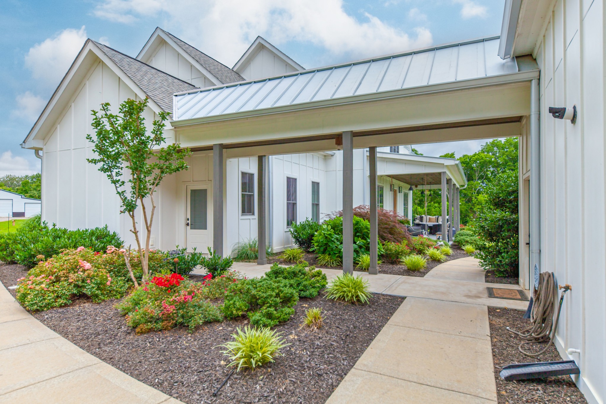 1208 Mooresville Pike