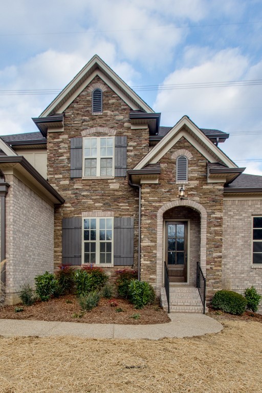 200 Sydney Dr
