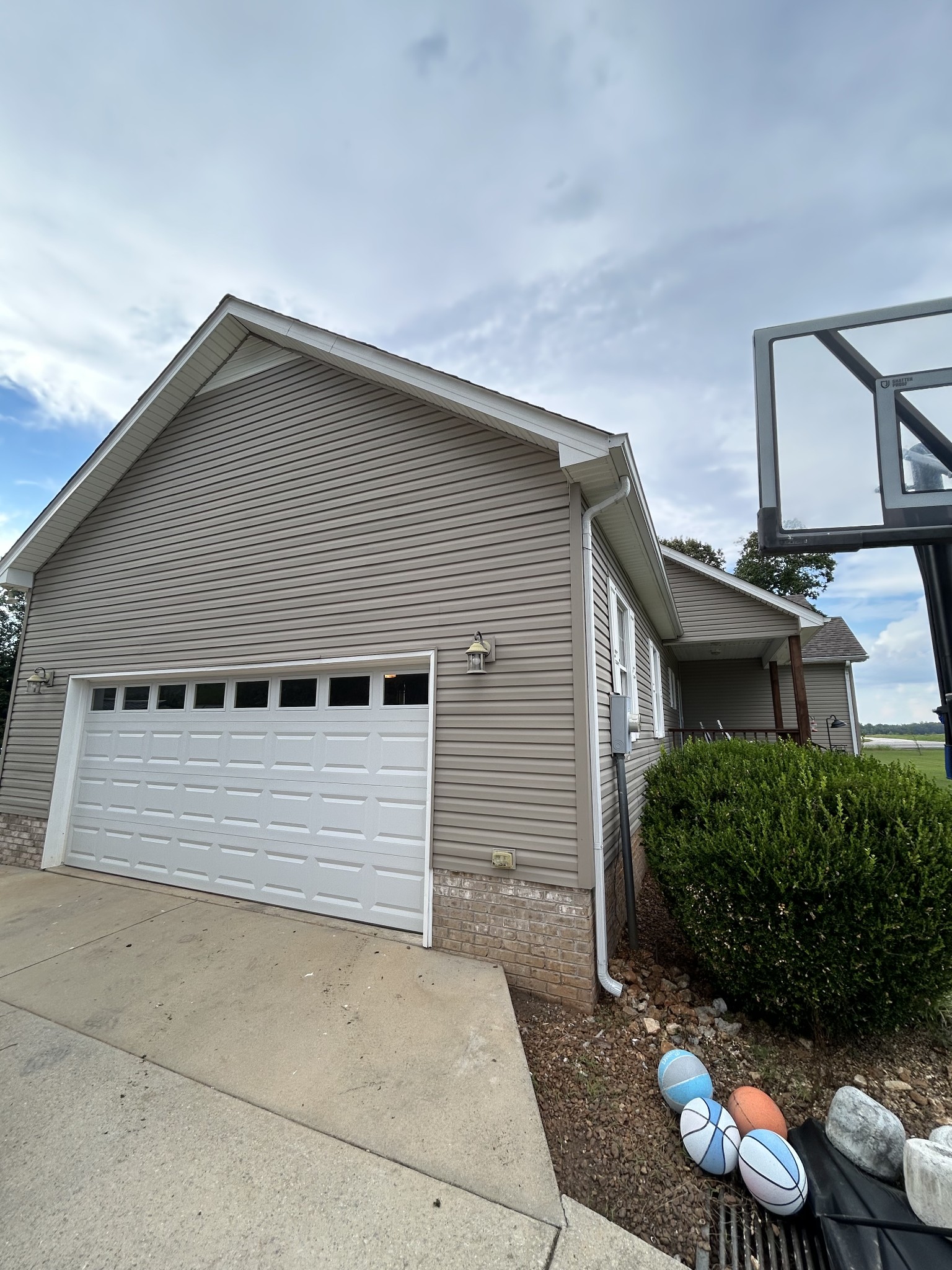 999 Sherrill Rd