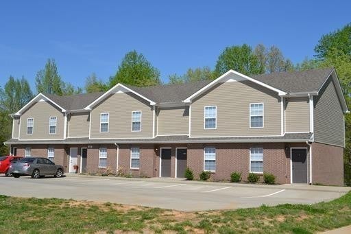 685 OLIVER LOOP APT C, CLARKSVILLE, TN 37040 - Image d6d64e2c097df59e3d7fa0d1137a822e/4046310019