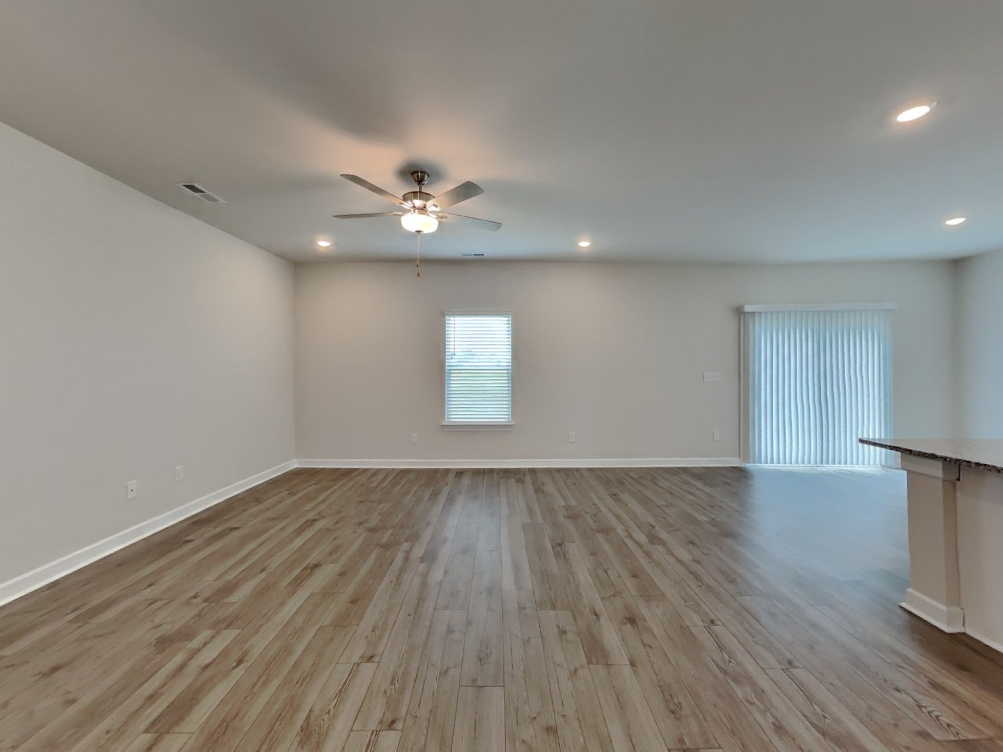 3326 Quintana Dr